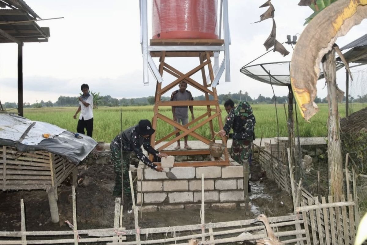 Kodim HST bangun lima titik sumur bor di Desa Pengambau Hilir Luar