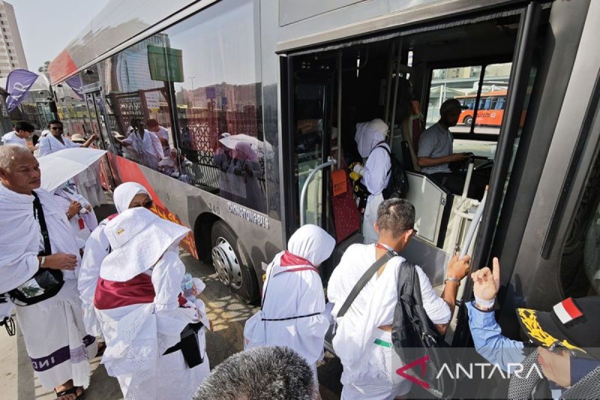 Jamaah calon haji diingatkan agar ingat nomor Bus Shalawat dan terminal
