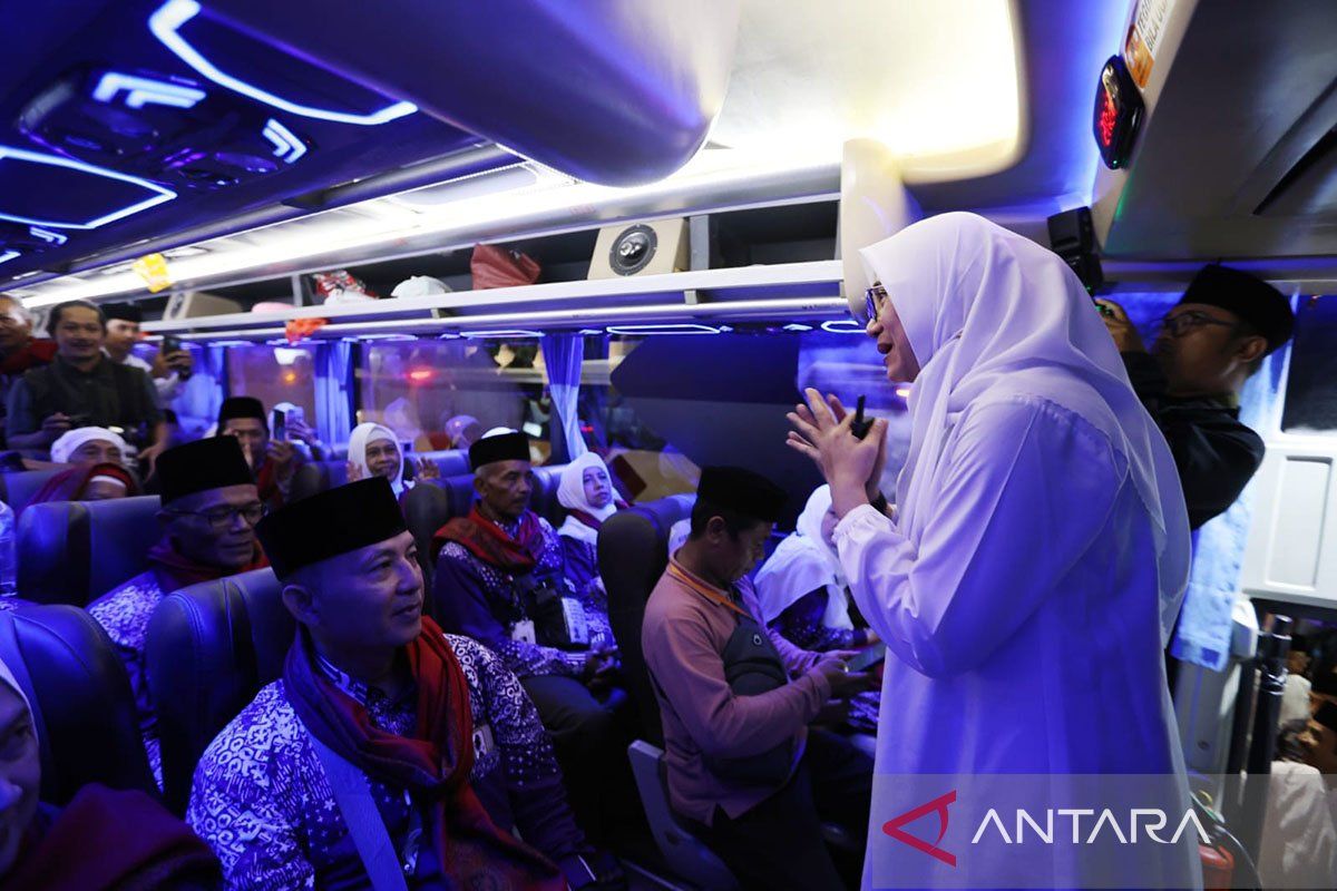 752 calon haji Banyuwangi diberangkatkan ke Asrama Haji Surabaya