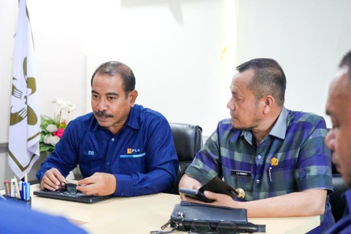 PLN UIW MMU - Pemkab Bursel perkuat layanan publik sektor kesehatan dan pendidikan