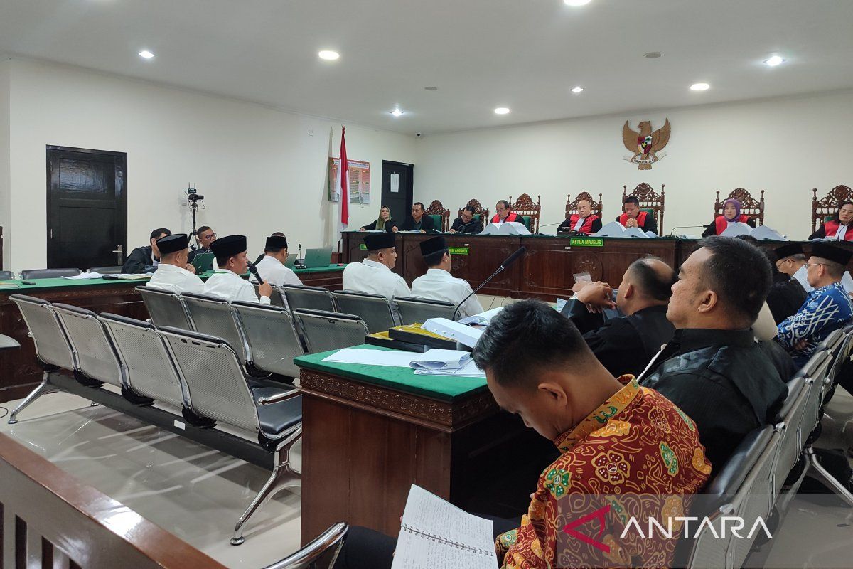 Materi sidang Rohidin: 5 kepala OPD salurkan Rp2,8 M untuk pemilih