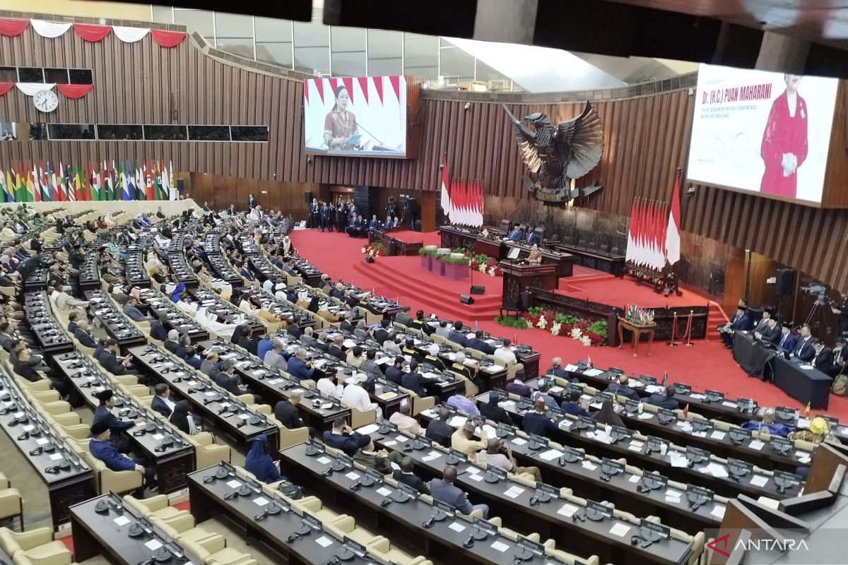 Puan ajak Parlemen OKI tolak relokasi warga Gaza di pembukaan PUIC
