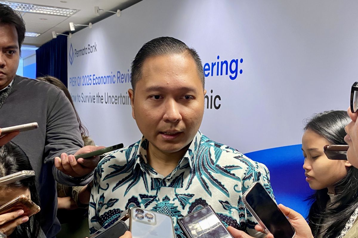 Ekonom perkirakan suku bunga The Fed dipangkas 75-100 bps tahun ini