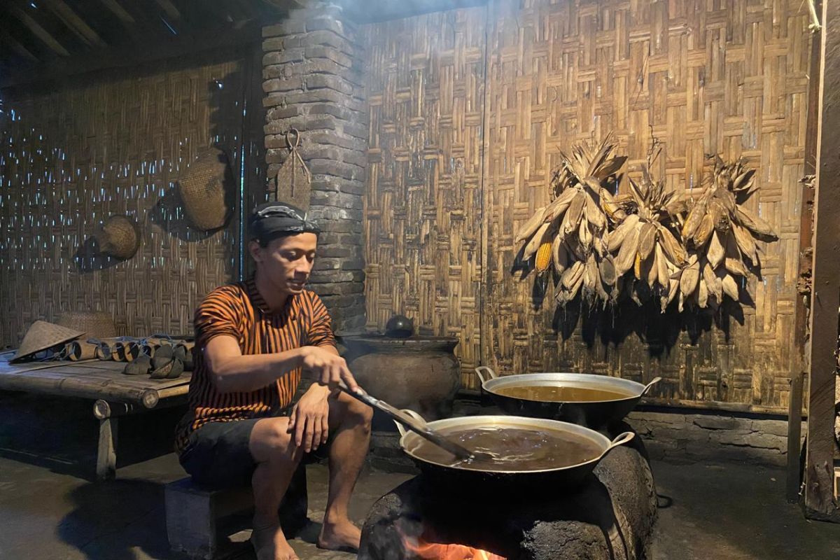 Gubuk Kopi Karangrejo: Wisata gula kelapa tradisional yang menggairahkan ekonomi desa