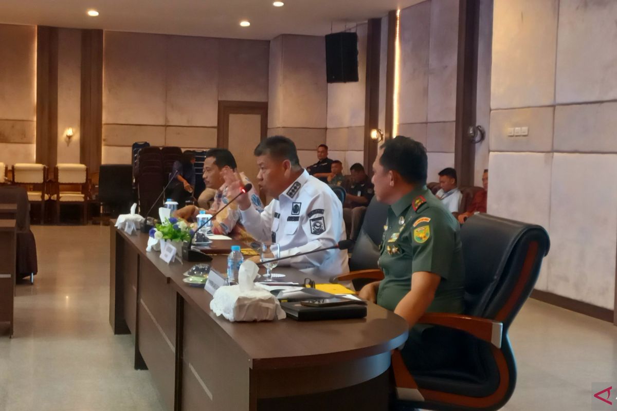 Duduk Bersama Forkopimda dan nelayan, Gubernur Hidayat bahas solusi pendangkalan Muara Jelitik