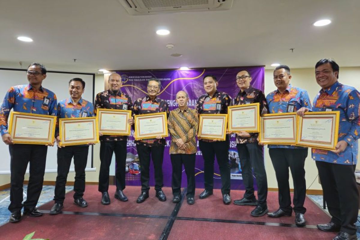 Kemenhub beri penghargaan Dharma Lautan Utama kategori Prima Utama