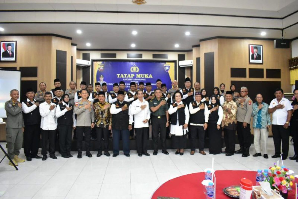 Pokdarkamtibmas mitra strategis jaga keamanan dan ketertiban masyarakat di Pontianak
