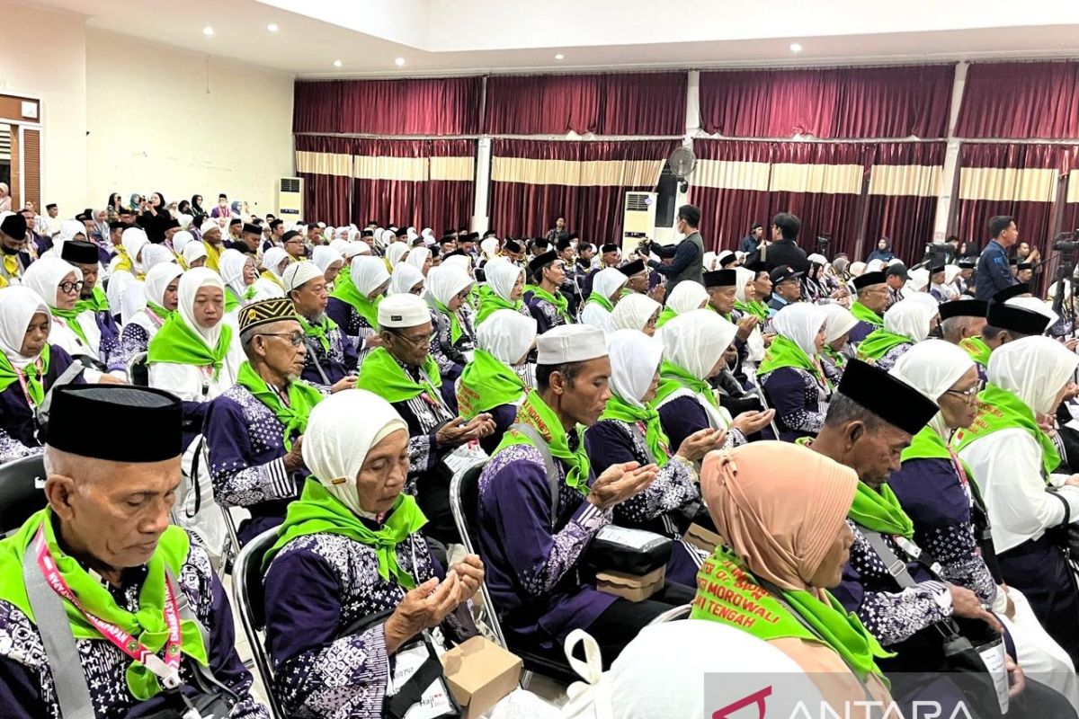JCH Sulteng diminta jaga kebersamaan selama di Tanah Suci