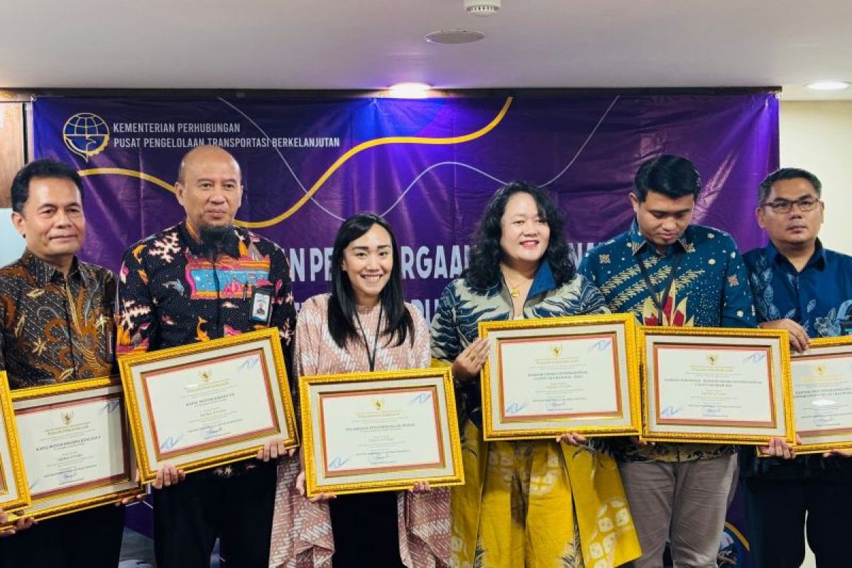 ASDP raih 10 penghargaan pelayanan prima dari Kementerian Perhubungan