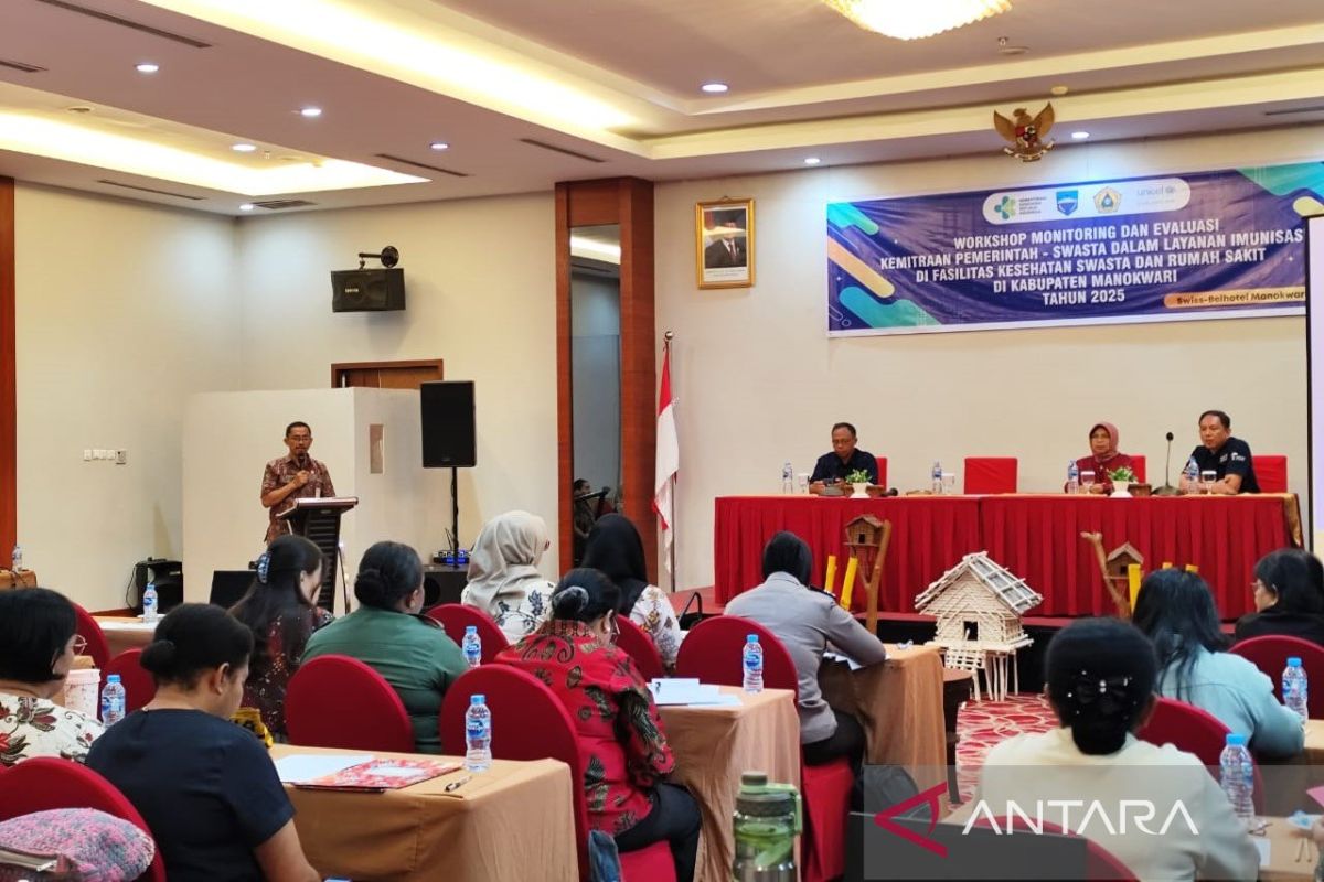 Dinkes Manokwari perkuat layanan imunisasi di fasilitas kesehatan