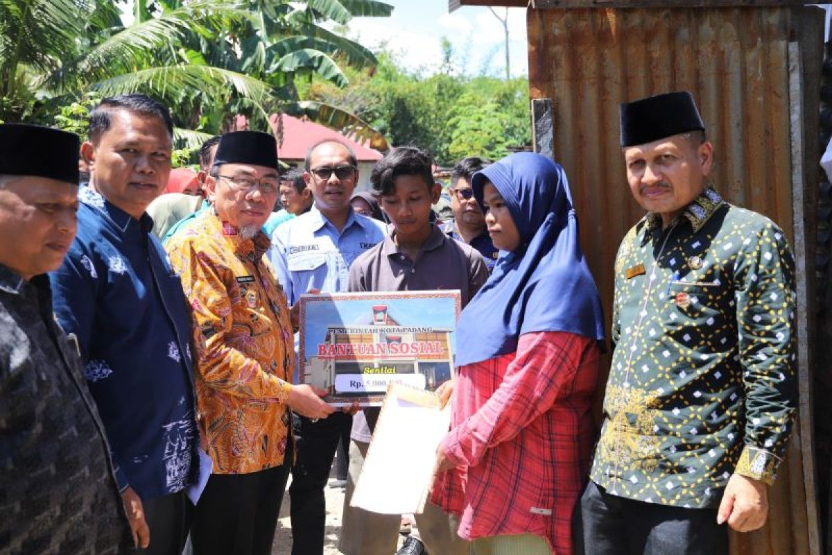 Bantuan Wawako Maigus Nasir: Menghadirkan harapan untuk korban kebakaran Kuranji