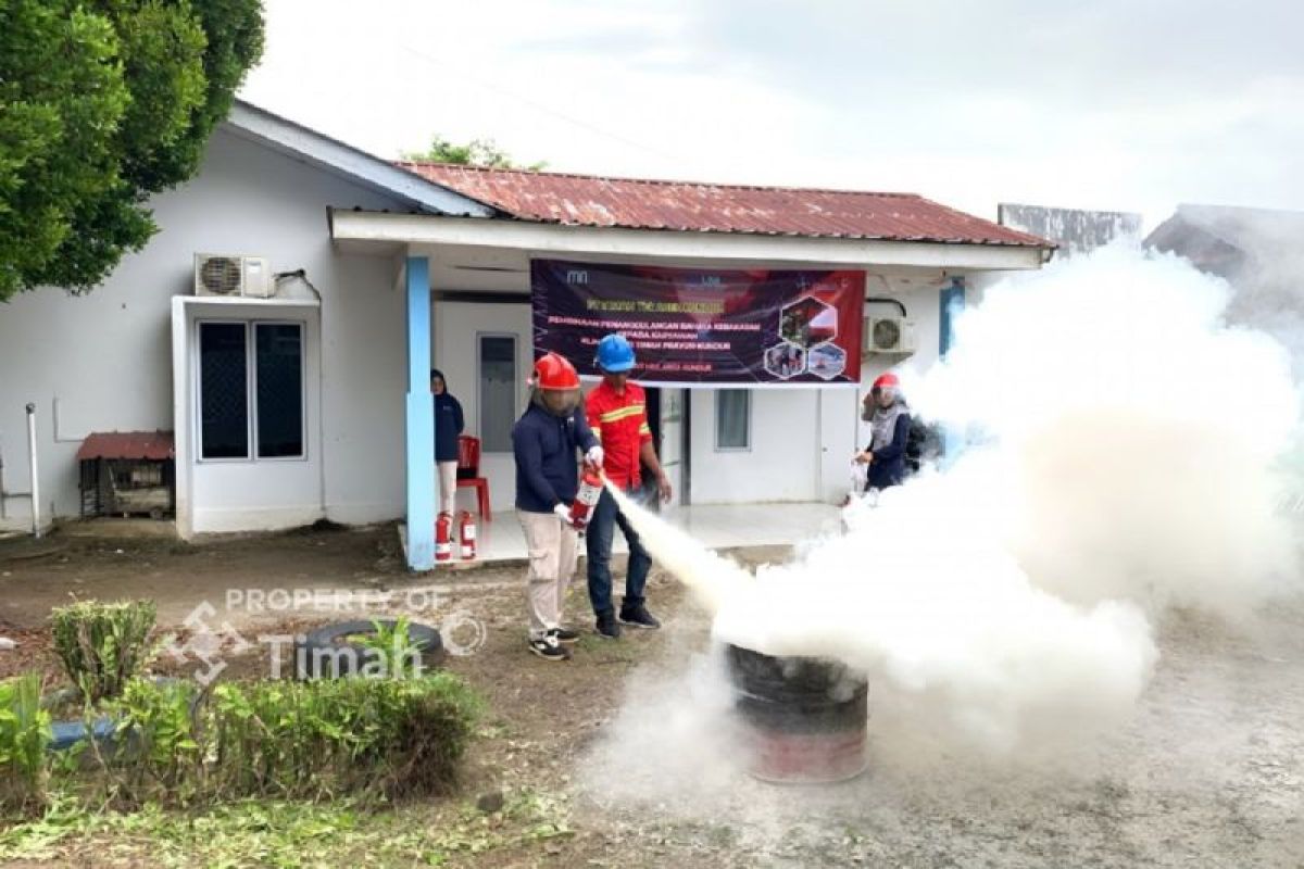 Tim HSE Kundur latih pegawai Klinik Pratama Timah atasi kebakaran