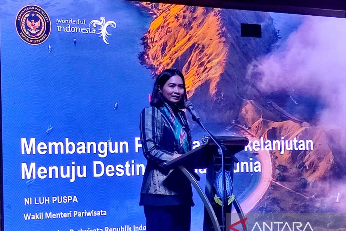 Wamenpar Ni Luh sebut sampah tantangan bersama dunia pariwisata