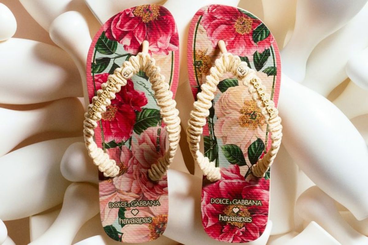 Havaianas dan Dolce&Gabbana rilis koleksi kedua sandal edisi terbatas
