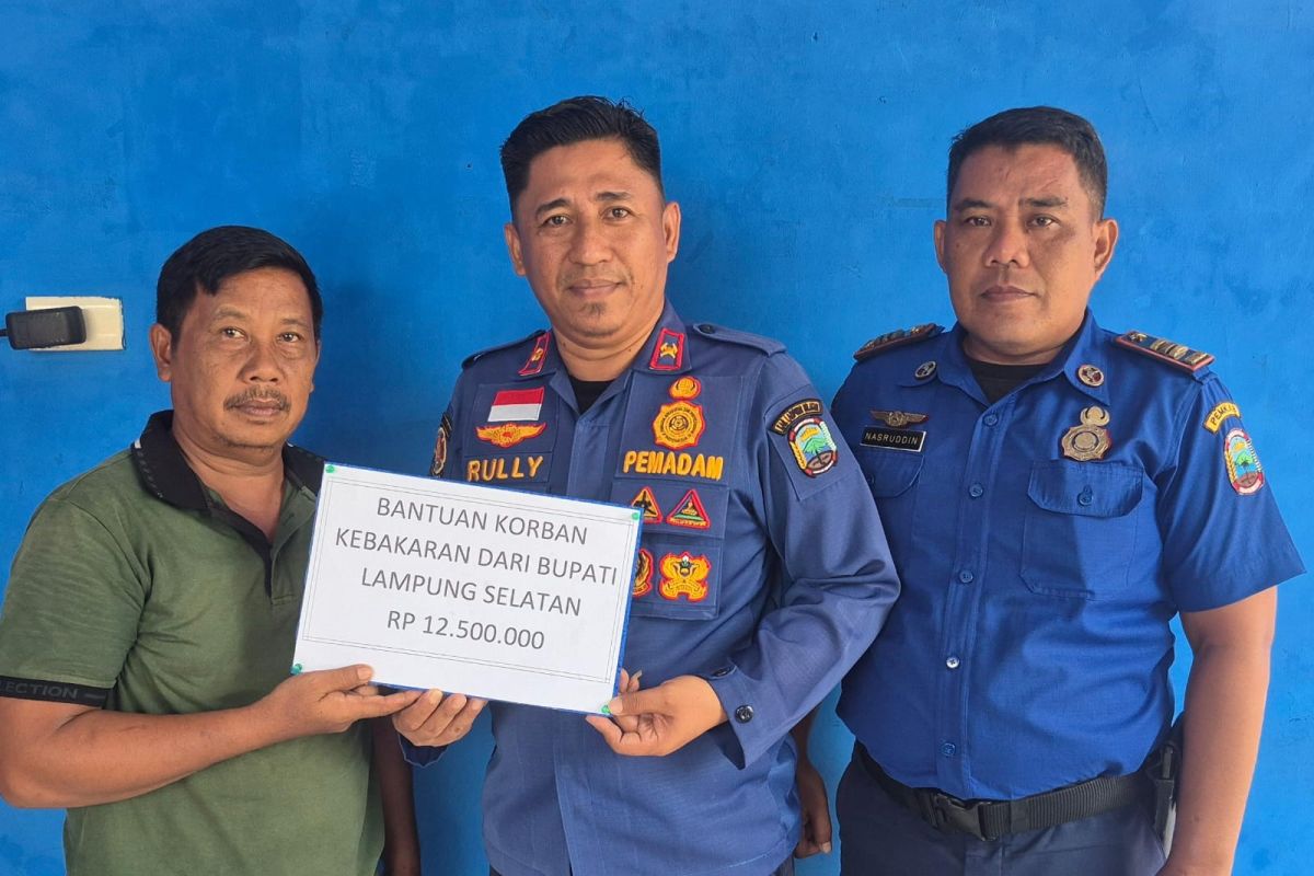Lampung Selatan salurkan bantuan bagi warga korban kebakaran