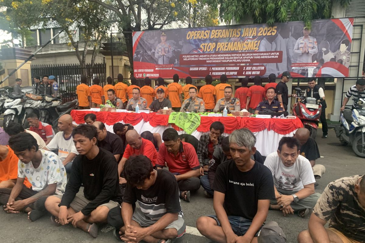 19 anggota ormas yang kelola parkir liar di Wisma Atlet ditangkap