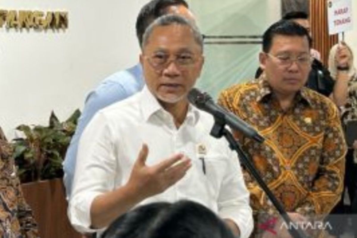 Zulhas Sebut Impor Garam Industri Kembali Dibuka