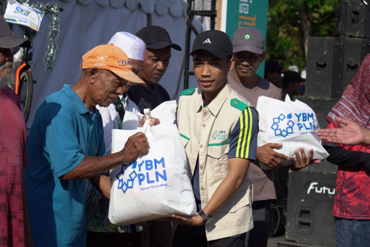 YBM PLN UID Kalselteng apresiasi pejuang nafkah lewat aksi berbagi
