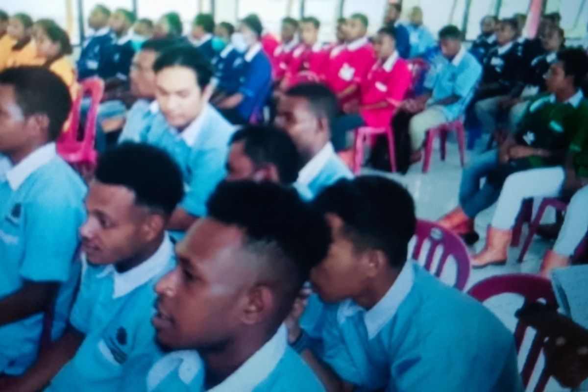 Pemkab Biak bekali 352 warga keterampilan kejuruan siap kerja