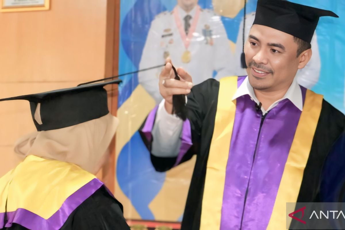 Program Sekolah Lansia di OKU, 45 orang diwisuda