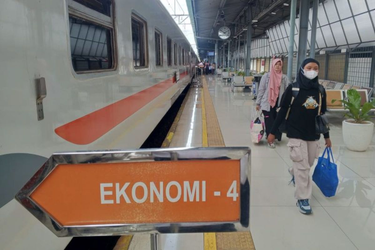 KAI sebut program PSO 2025 targetkan 18,7 juta pengguna