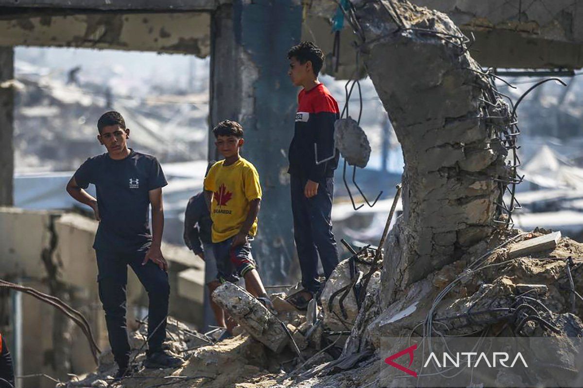 Israel bom kamp pengungsi Gaza, 36 warga Palestina syahid