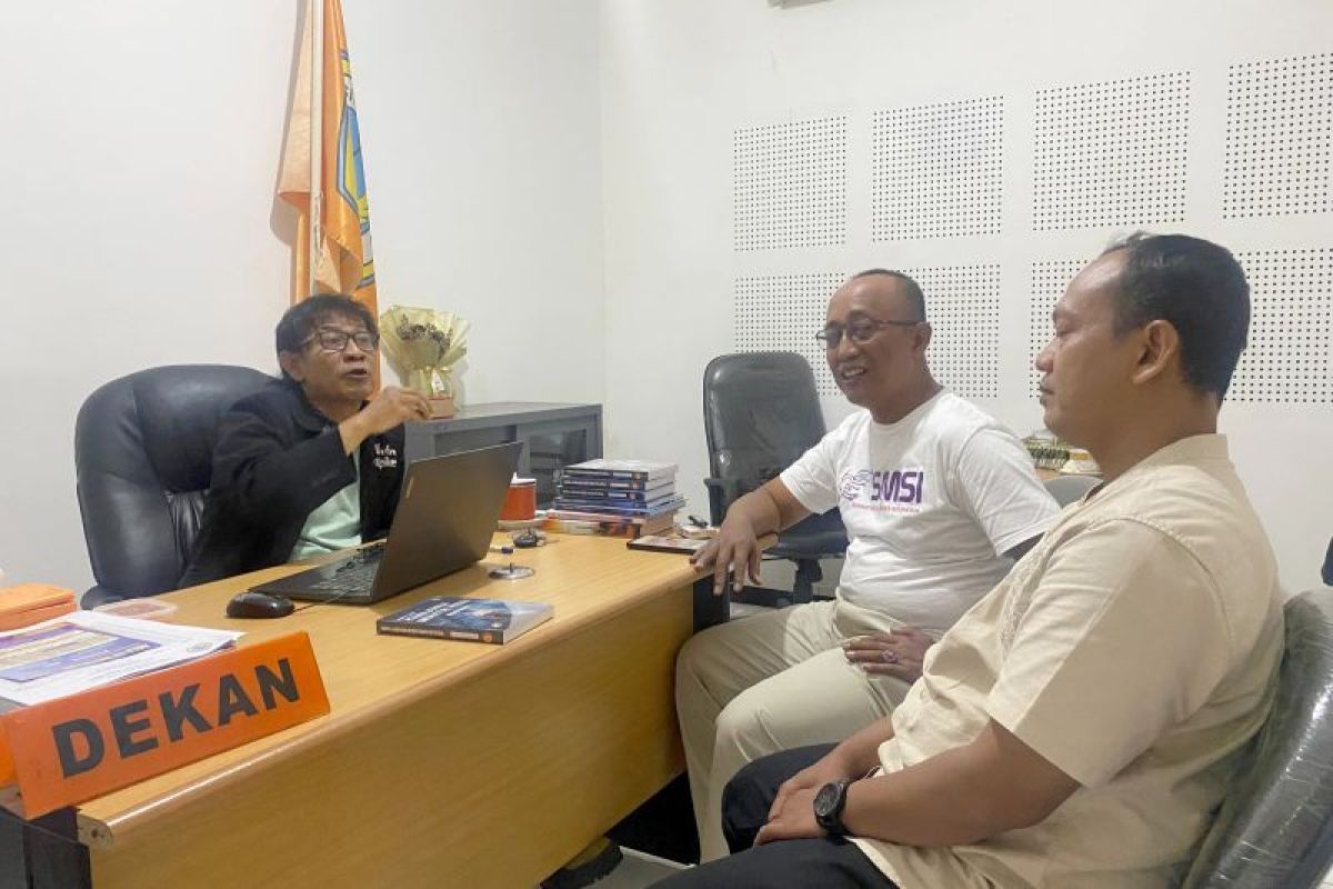 Unitomo Surabaya rangkul SMSI Jatim siapkan 100 beasiswa