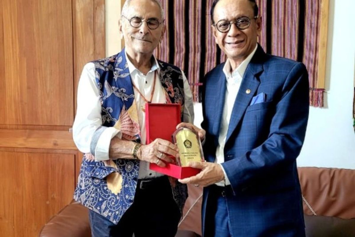 Dekan FHUP presentasi penetapan batas maritim Indonesia di konferensi internasional