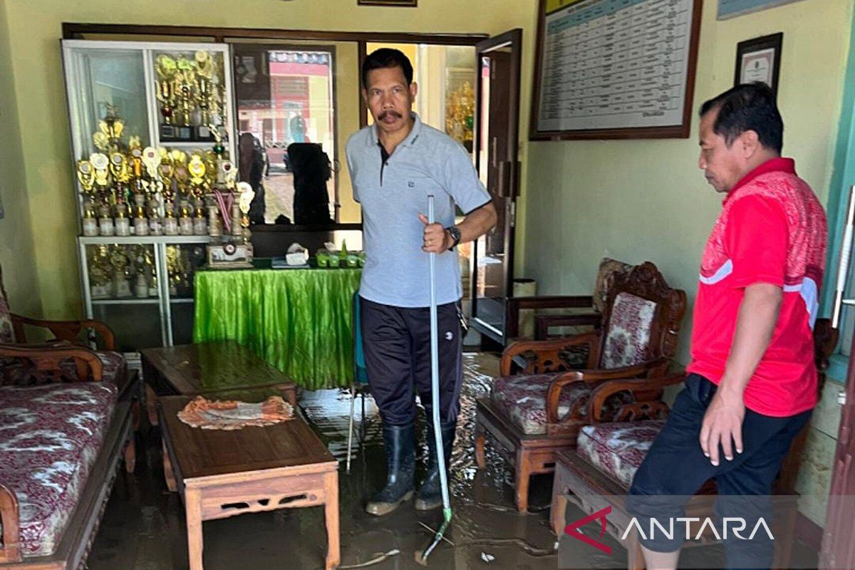 Dua sekolah terdampak banjir di Tulungagung gelar pembelajaran daring