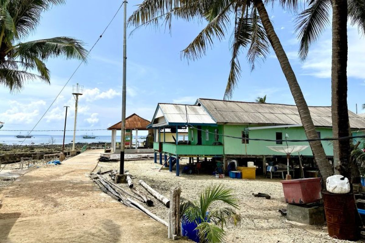 Hadir hingga ujung negeri, PLN perkuat infrastuktur kelistrikan di Pulau Buku Limau untuk layanan andal