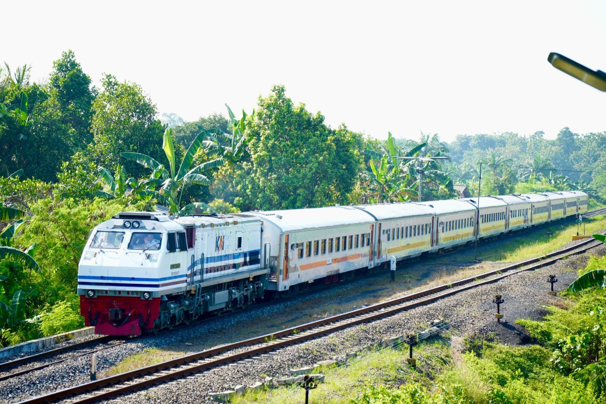 KAI Tanjungkarang pastikan beli tiket KA mudah dan aman lewat kanal resmi