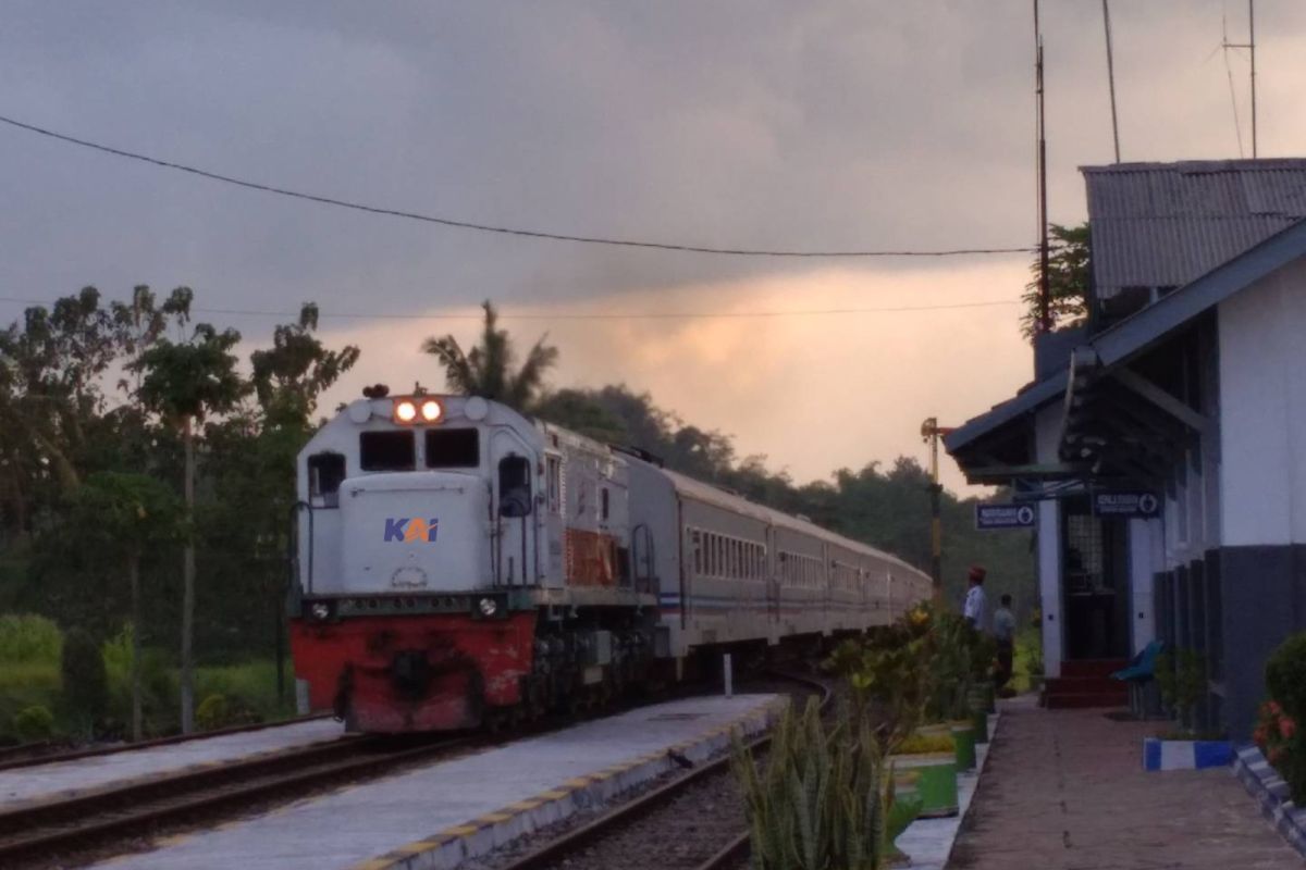 KA Pandanwangi menjadi kereta favorit ke objek wisata di Jember dan Banyuwangi