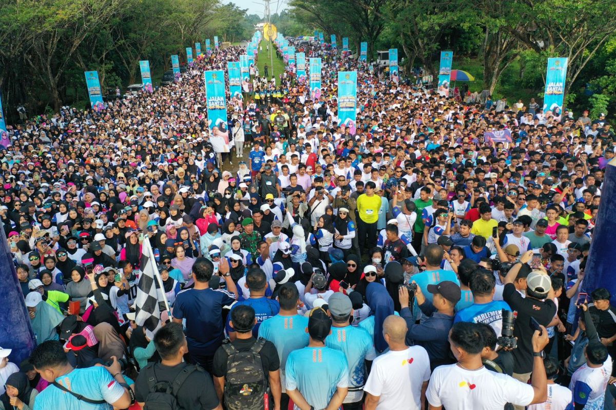 Ribuan orang ikuti Fun Run Anti Mager bersama Gubernur Sulsel