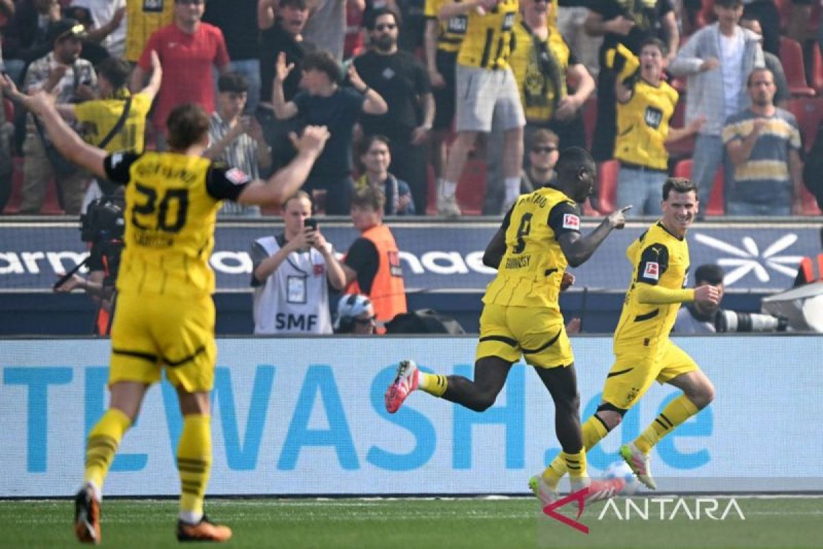 Borussia Dortmund  ditahan imbang tanpa gol oleh Fluminense