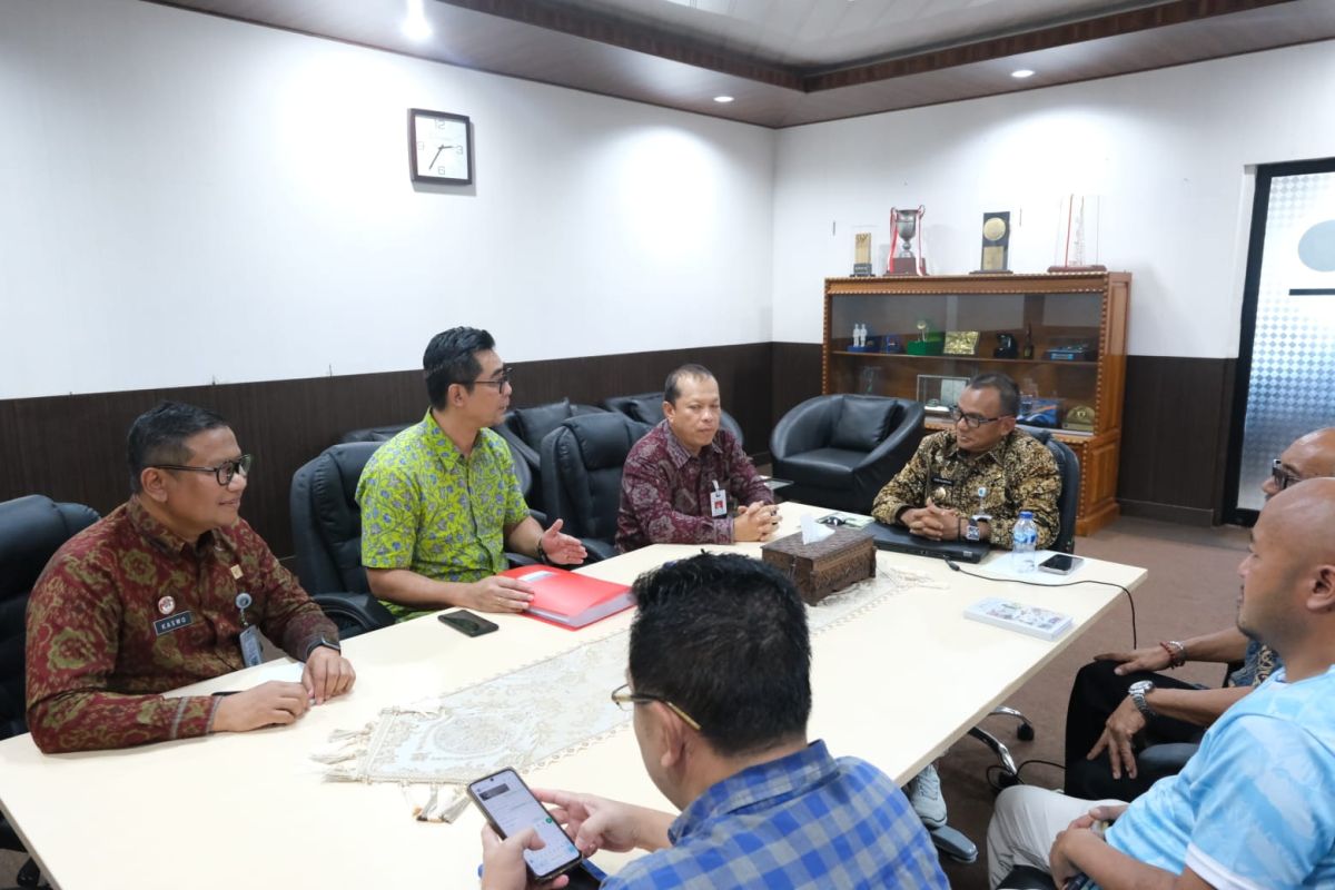 Percepat pendirian Koperasi Merah Putih, Kakanwil Kemenkum Babel audensi dengan Bupati  Belitung