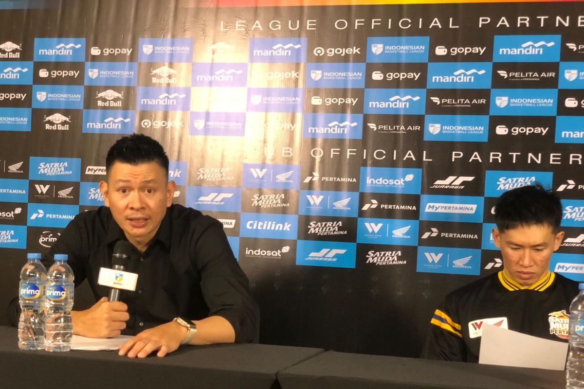 Pelatih Satria Muda jelaskan alasan timnya selalu kalah dari Rans