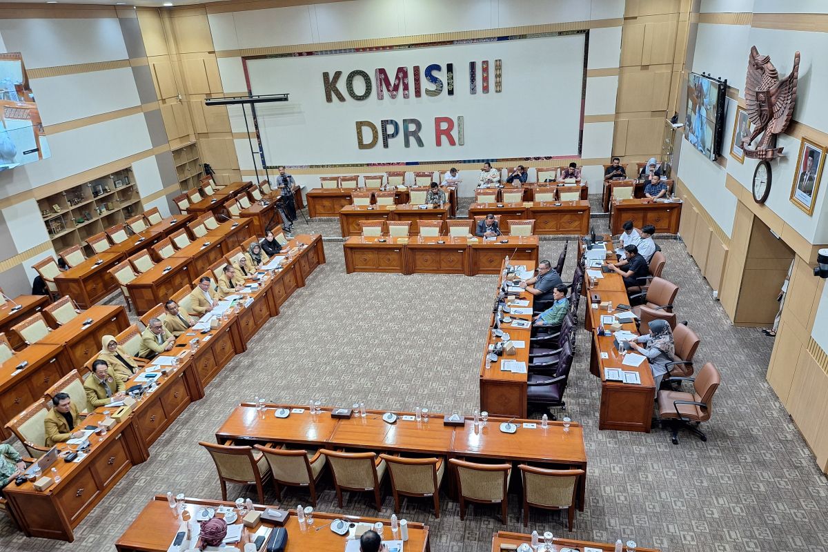 Komisi III DPR terima 130 masukan dari Ikadin soal RUU KUHAP