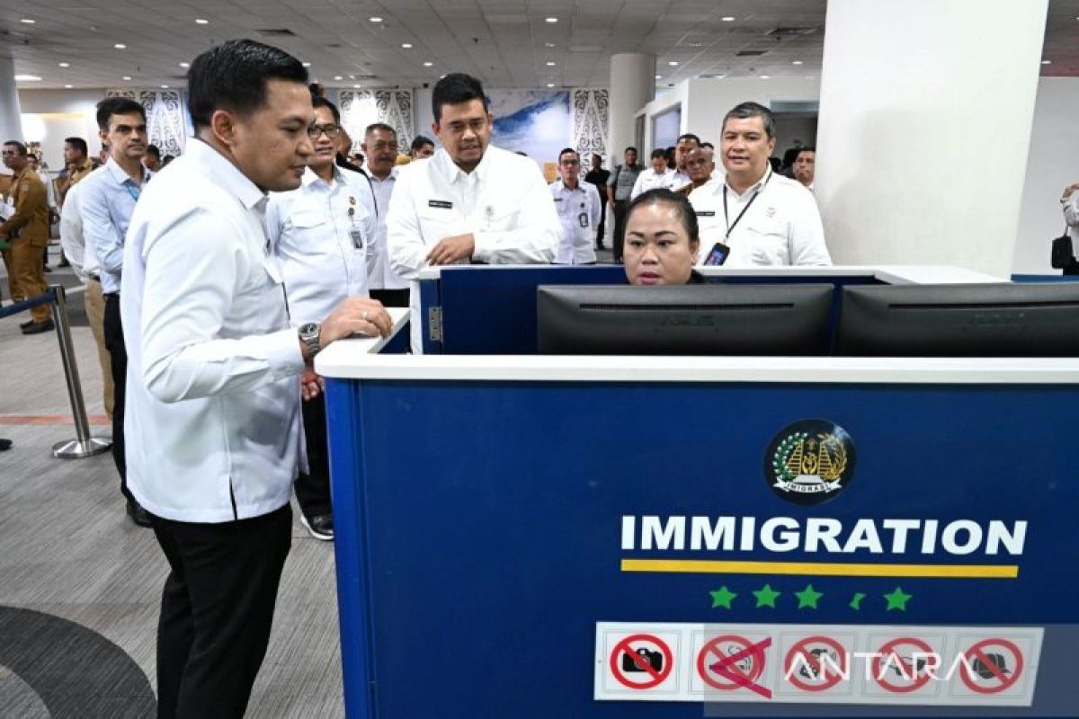Gubernur Sumut  apresiasi autogate dan PMI Lounge di Bandara Kualanamu