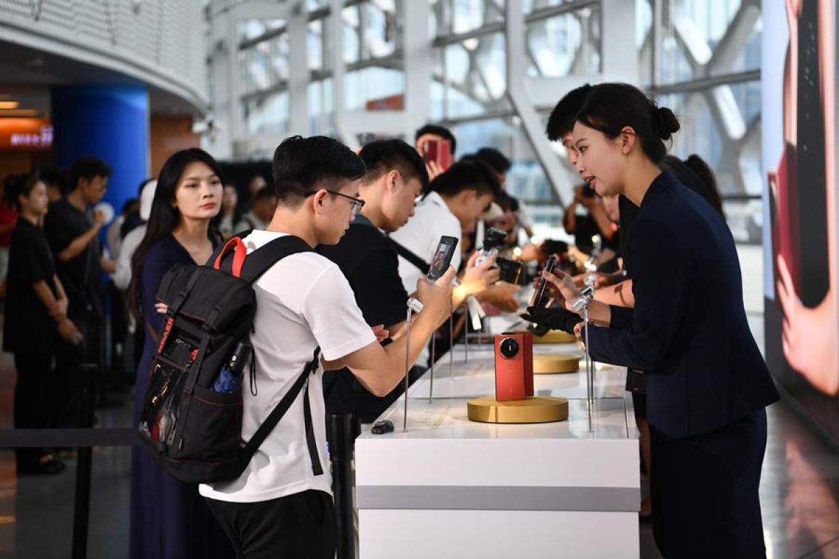 Huawei luncurkan PC dengan sistem operasi hasil pengembangan mandiri