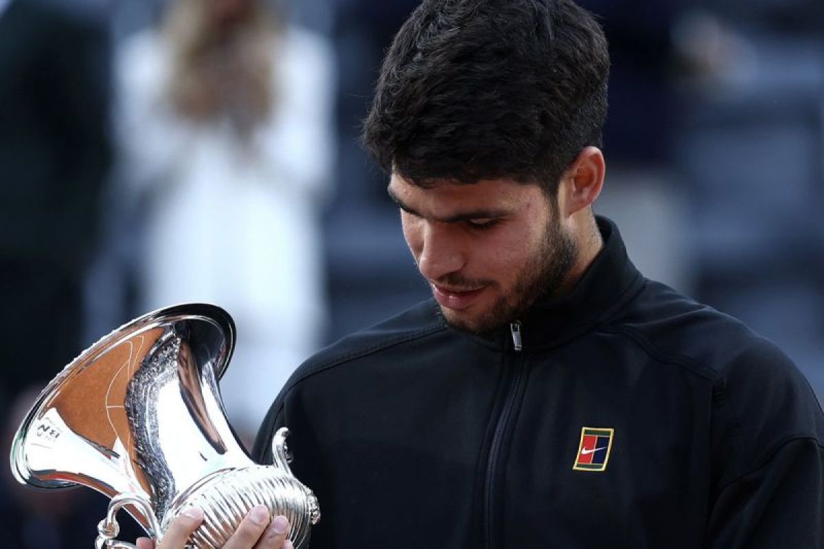 Petenis Carlos Alcaraz taklukkan Sinner di Roma