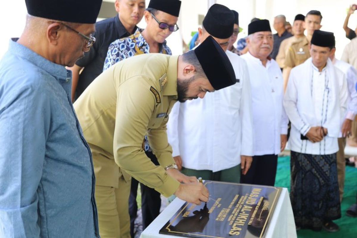 Wako Fadly Amran resmikan Masjid Al-Ikhlas Koto Tangah