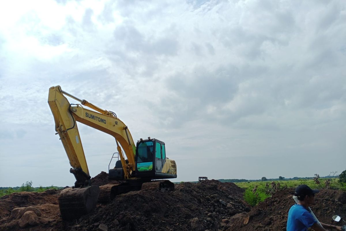 Warga Kota Serang keluhkan proyek yang sebabkan jalan berdebu dan licin