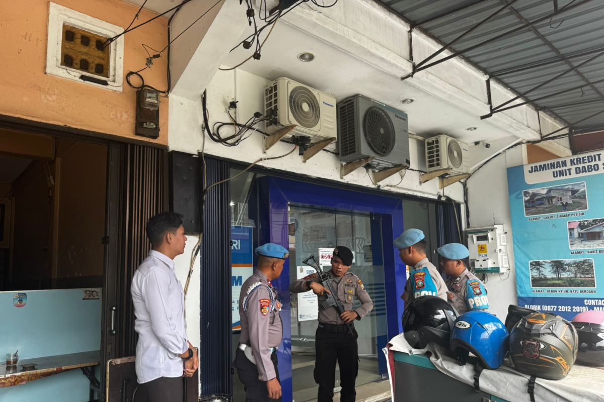 Polres Lingga periksa senjata api personel yang bertugas di objek vital
