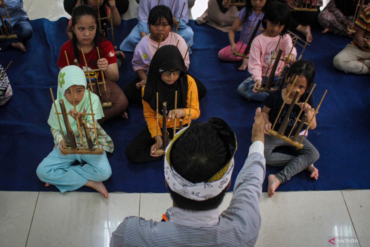 IDAI: Musik dapat menunjang perkembangan otak anak