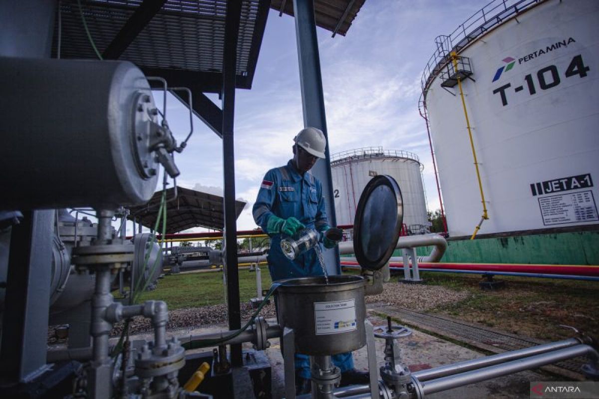 Harga minyak mentah RI Agustus turun jadi 66,07 dolar AS per barel