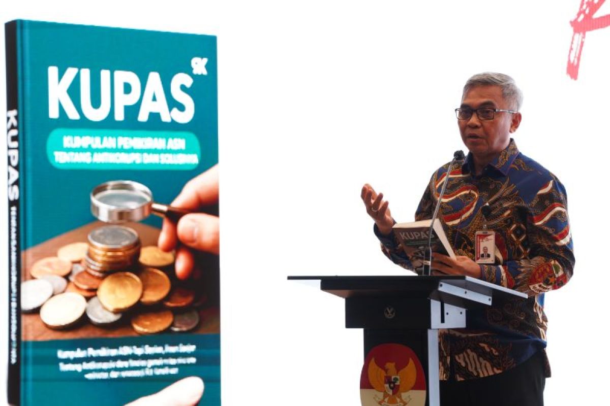 KPK mendorong buku "KUPAS" jadi pegangan ASN