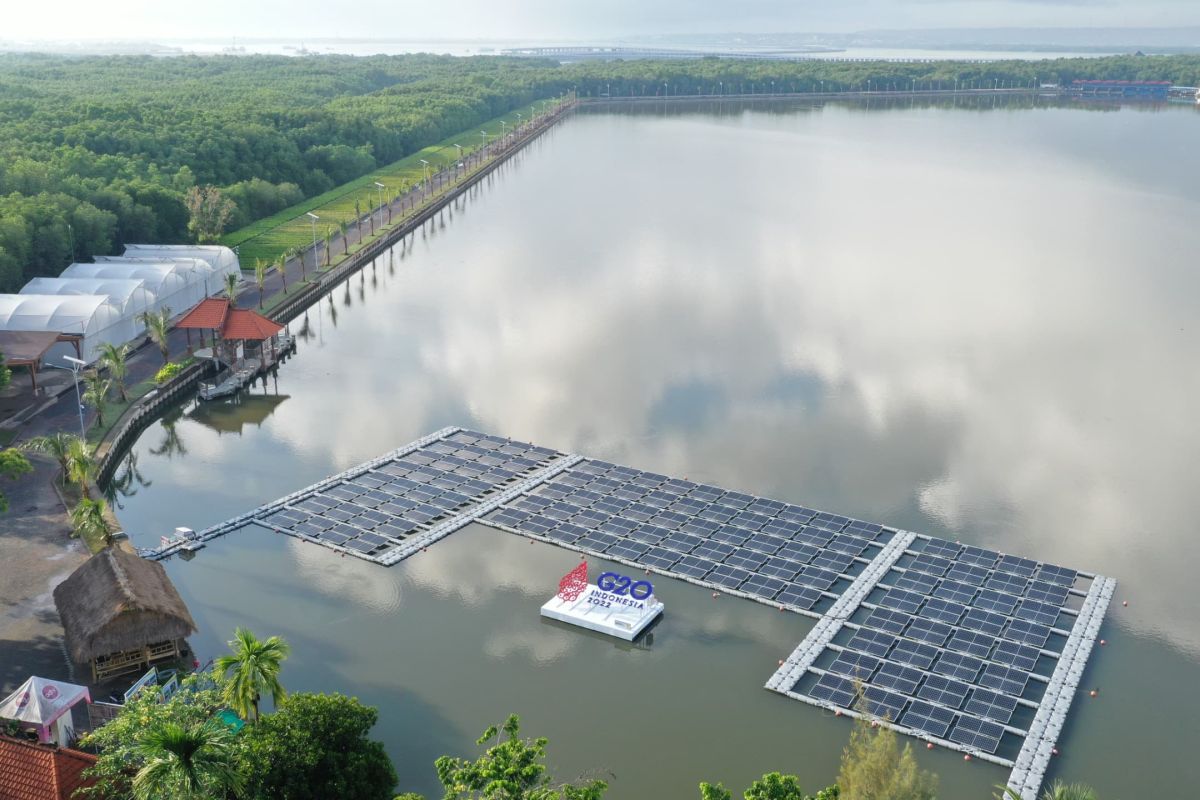PLN Indonesia Power mendukung kemandirian energi di Bali lewat PLTS