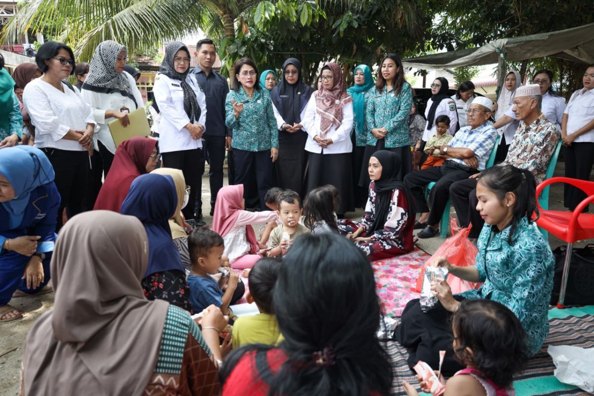 TP PKK Kota Pematangsiantar aktif kunjungi posyandu