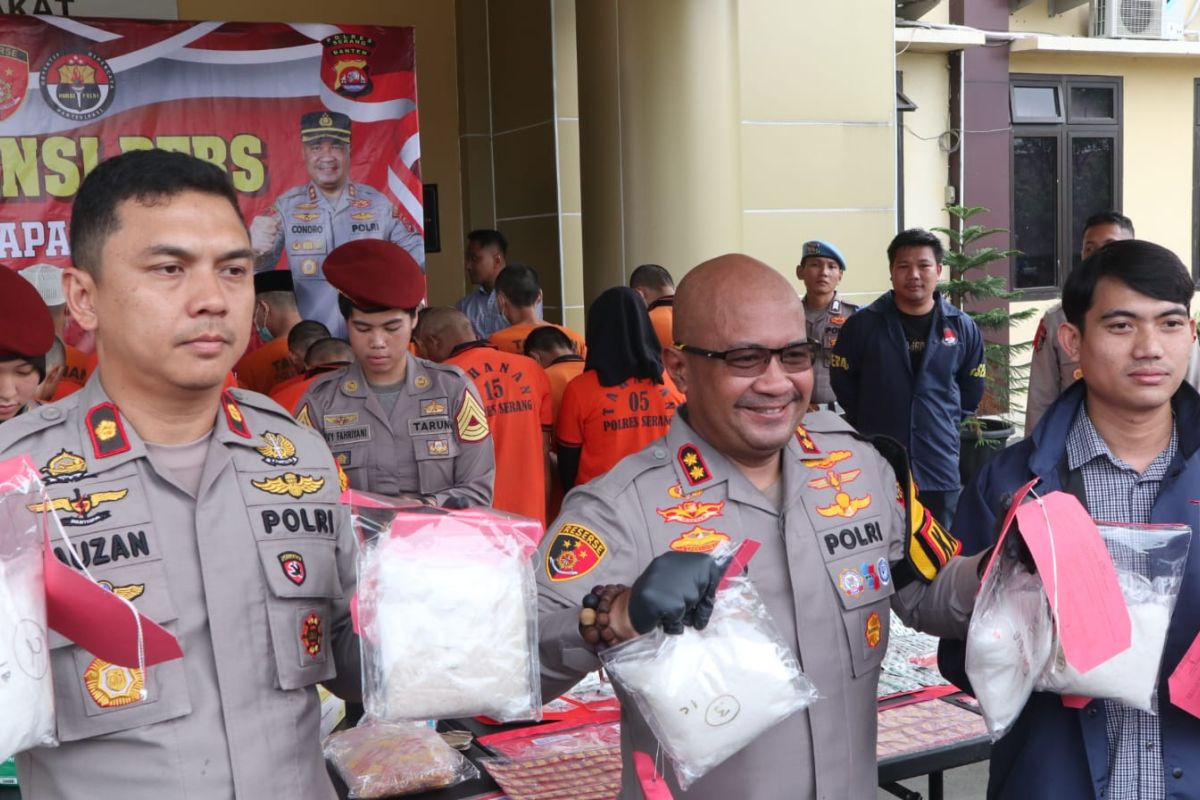 Polres Serang gagalkan penyelundupan 3 kg sabu ke NTB