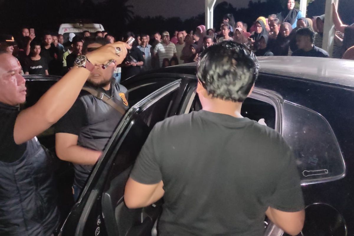 Mayat perempuan ditemukan dalam mobil di Pekanbaru, polisi selidiki penyebab kematian